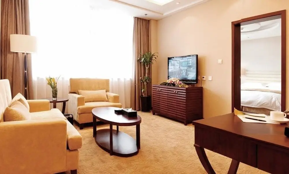Чэнду: Excelsior Hotel - Chengdu