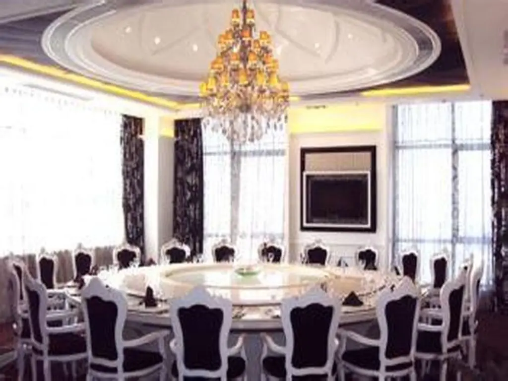 Ляньюньган: Lianyungang Century Fate International Hotel