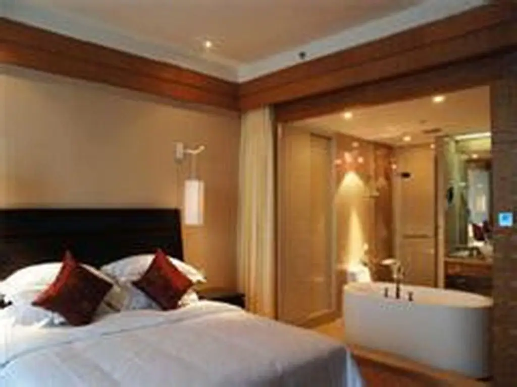 Ляньюньган: Lianyungang Century Fate International Hotel