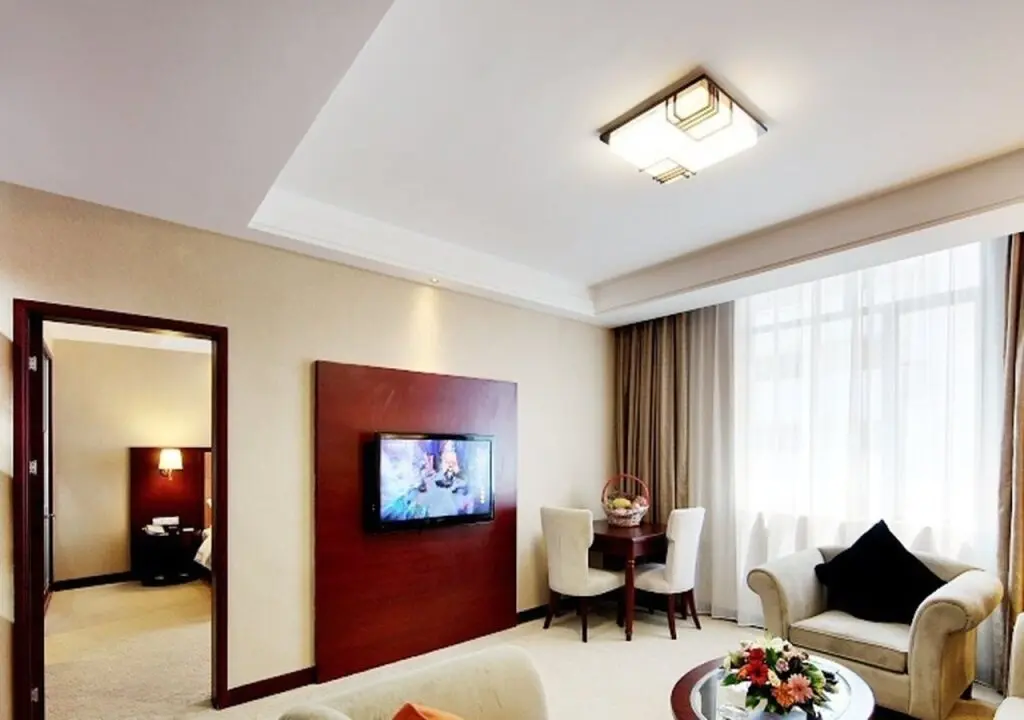 Шэньчжэнь: Donghua Jiayue Hotel Shenzhen