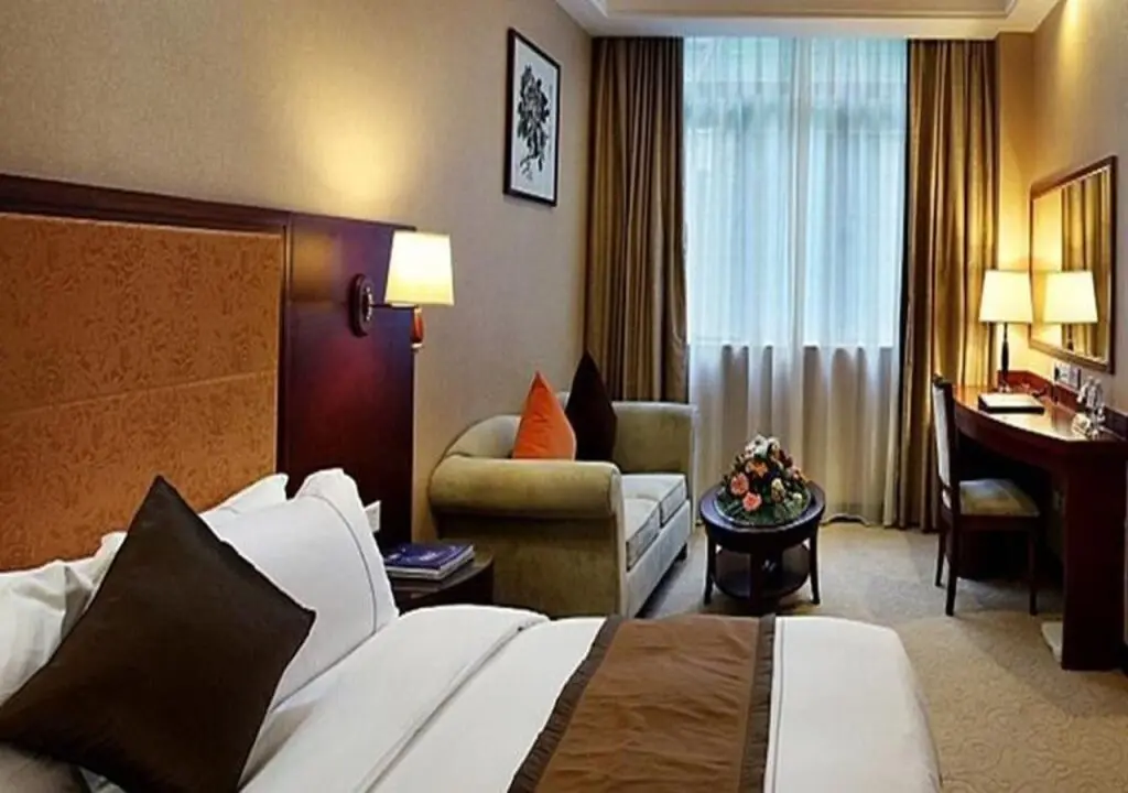 Шэньчжэнь: Donghua Jiayue Hotel Shenzhen
