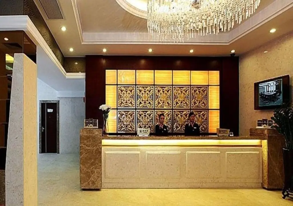 Шэньчжэнь: Donghua Jiayue Hotel Shenzhen