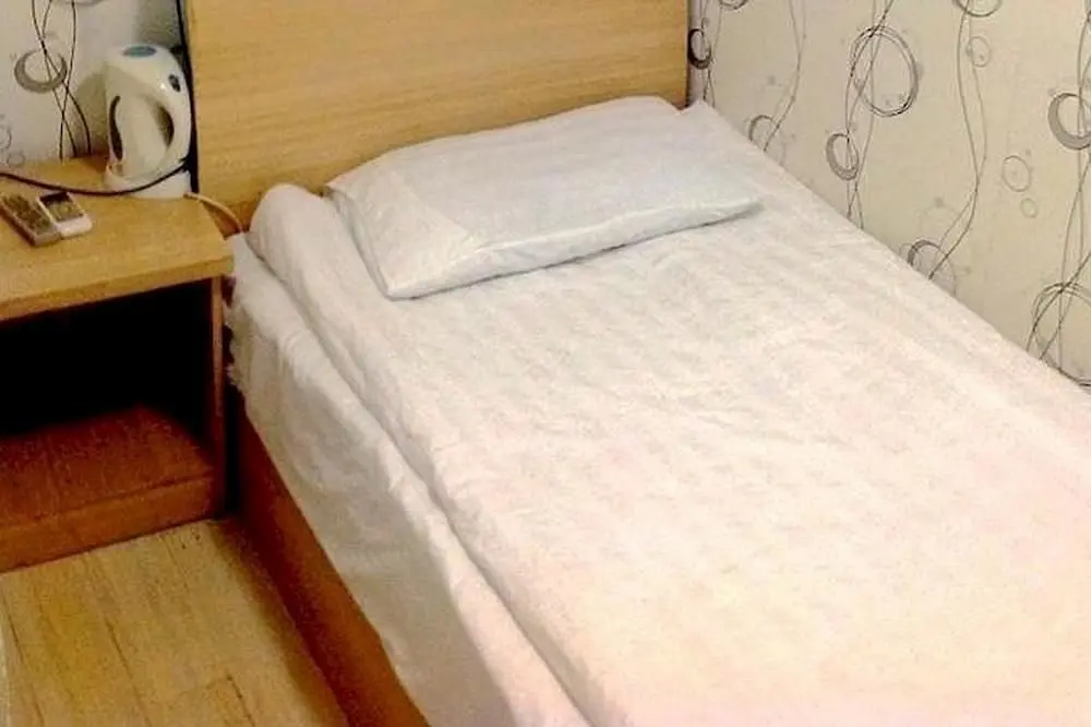 Шанхай: Huizhongyi Business Hotel