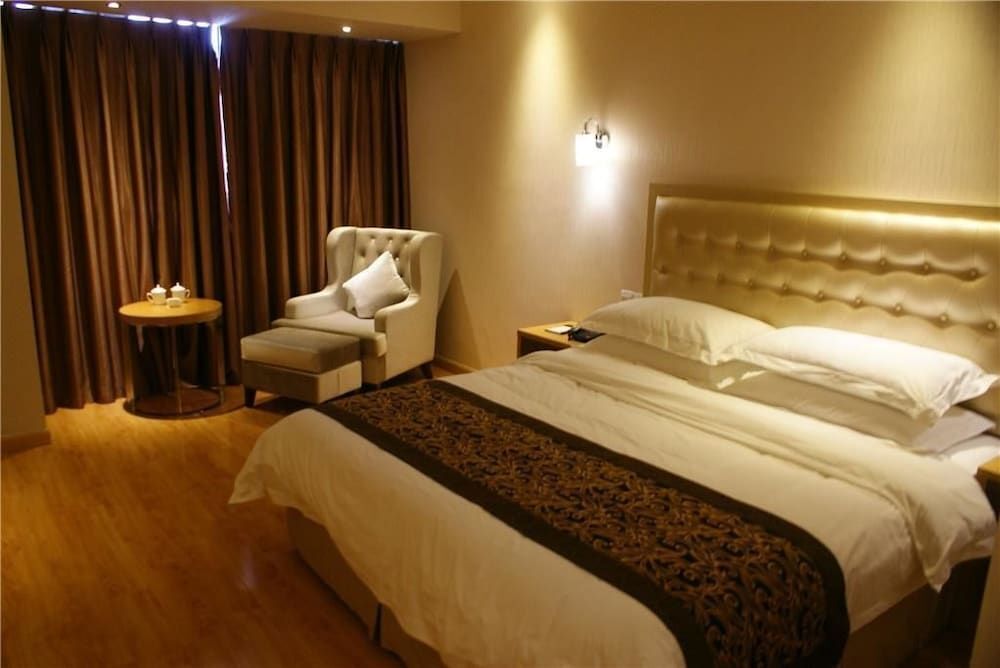 Чэнду: Phoenix Hotel