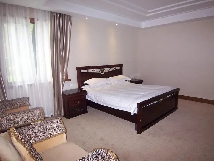 Шанхай: Lan Sun Mountain Villa