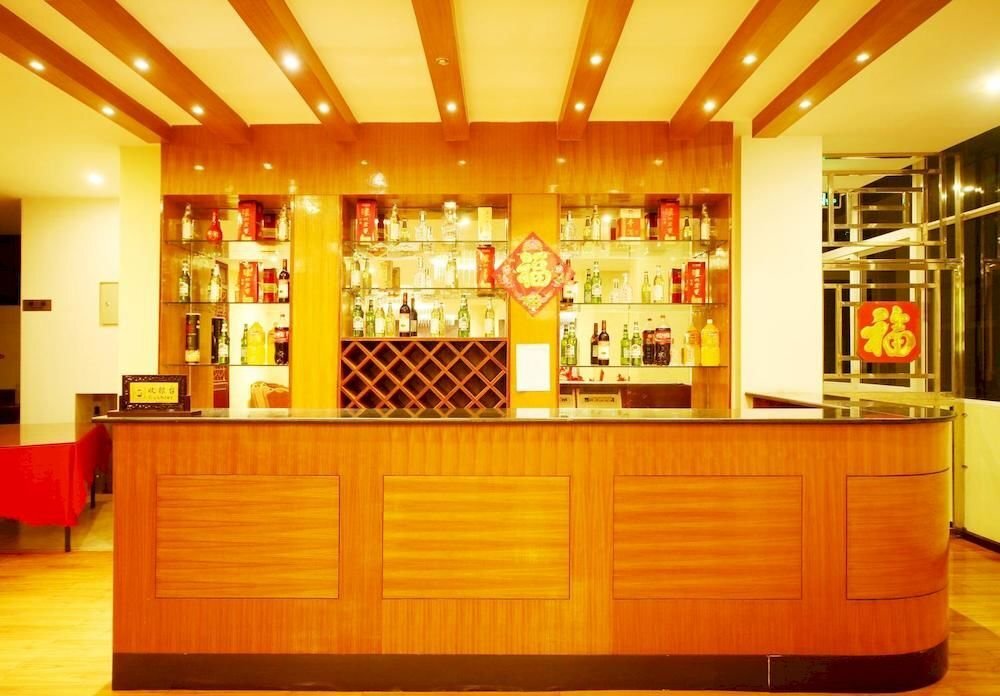 Баошань: Tengchong Shun Xing Business Hotel