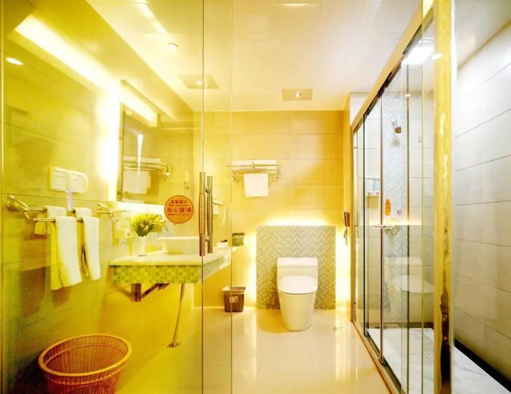 Баошань: Tengchong Shun Xing Business Hotel
