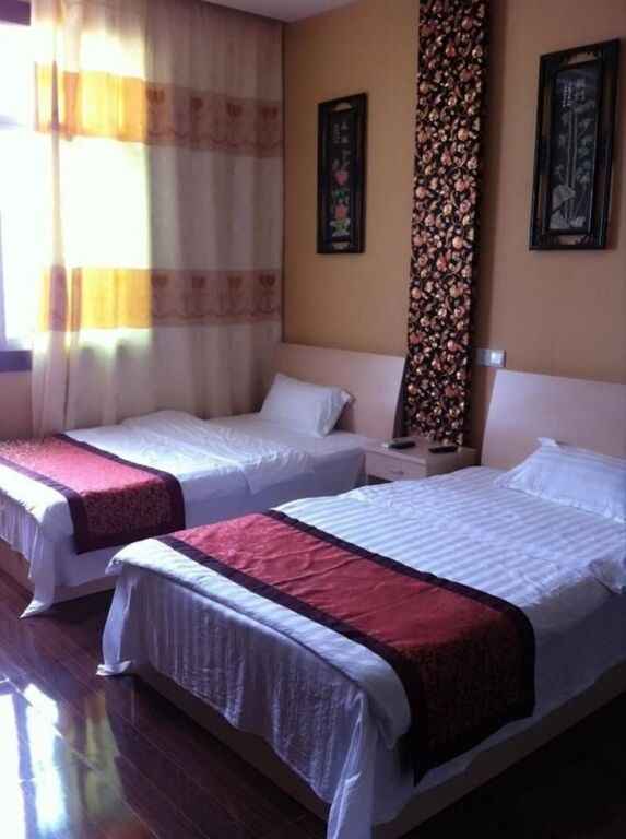Уси: Yixing Xinlong Inn