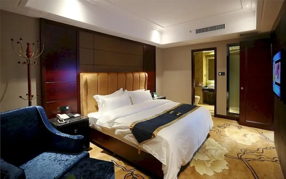 Чанша: Nierfu Frontier Hotel Changsha