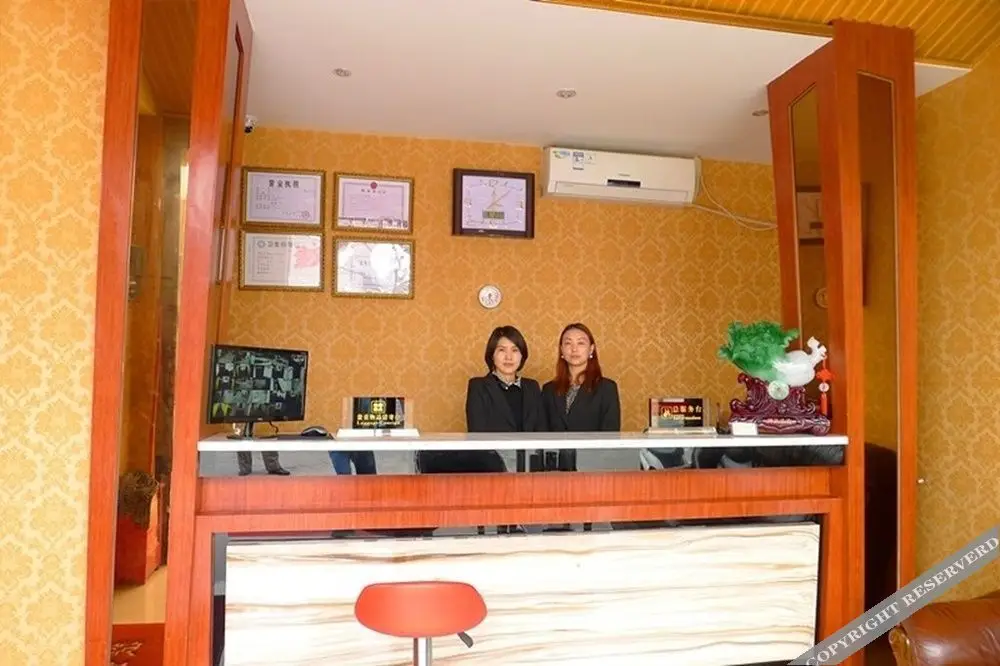 Чэнду: Chengdu Bawusi Business Hotel