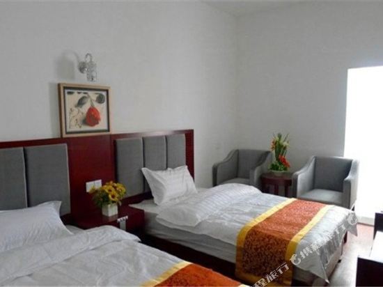 Чэнду: Chengdu Bawusi Business Hotel