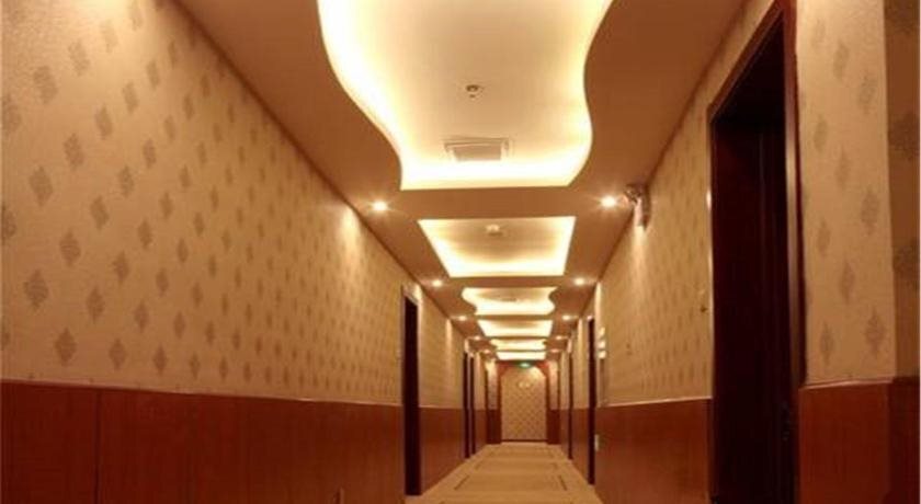 Чэндэ: Jiahua Business Hotel Chengde