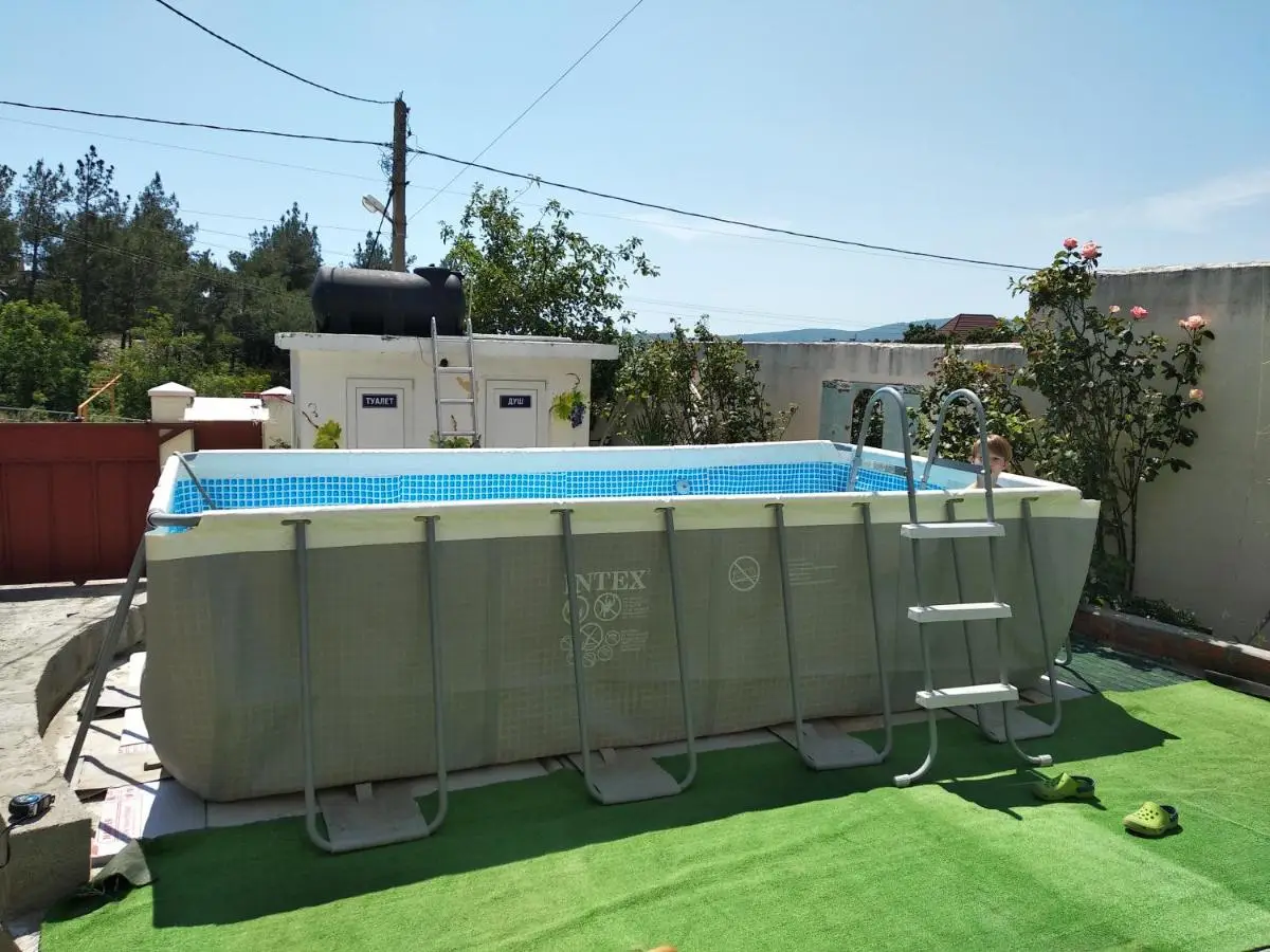 Геленджик: Guesthouse Leon