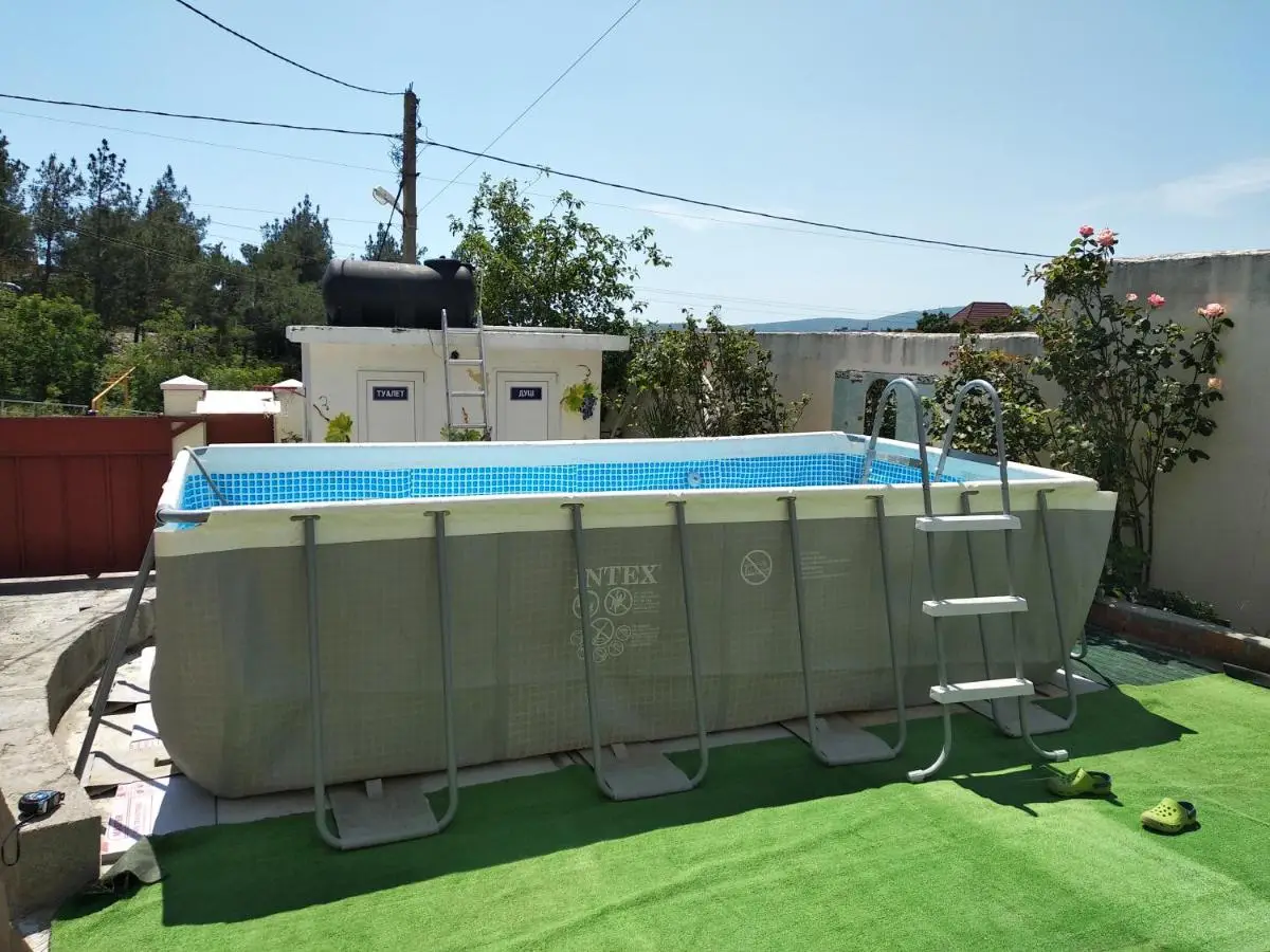 Геленджик: Guesthouse Leon