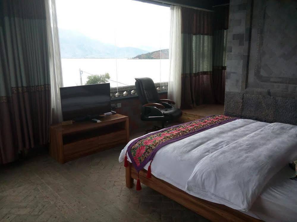 Дали: Dali Shuanglang Yinyu Jinxiangyuan Erhai Seaview Hotel