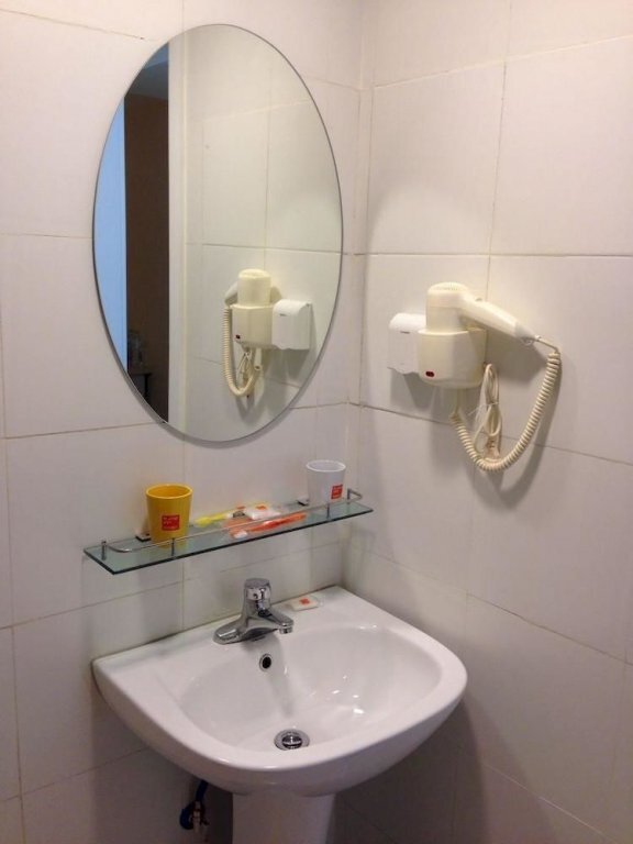 Чэнду: Home Inn- Chengdu Liang Jia Lane North Station Branch