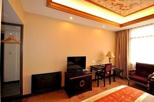 Цзючжайгоу: Chuanzhu Temple Xin Palace Hotel