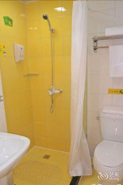 Циндао: Home Inn Qingdao Sifang Coach Terminal Hangzhou Road