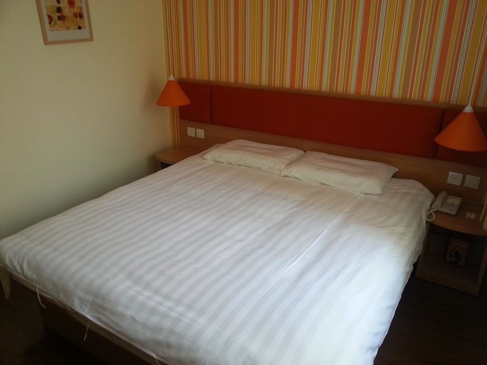 Циндао: Home Inn Qingdao Sifang Coach Terminal Hangzhou Road