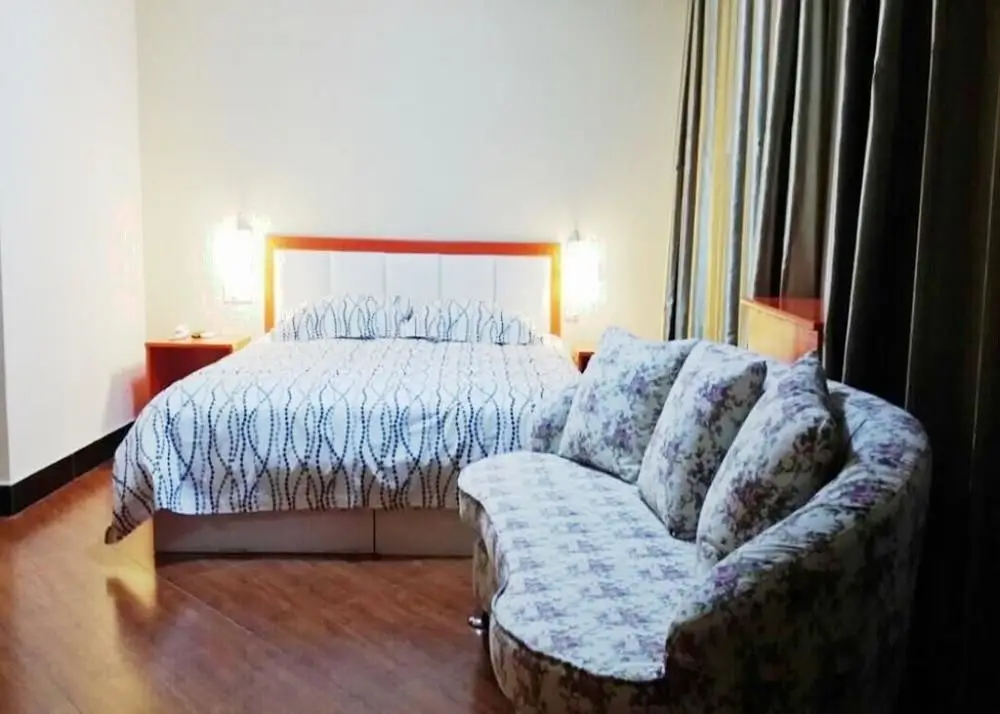 Цзаочжуан: Pod Choice Hotel (Zaozhuang Sanjiao Garden)