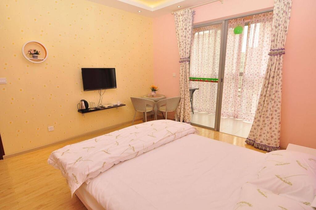 Kunming Colorful Cloud Apartment Hotel — фото 1