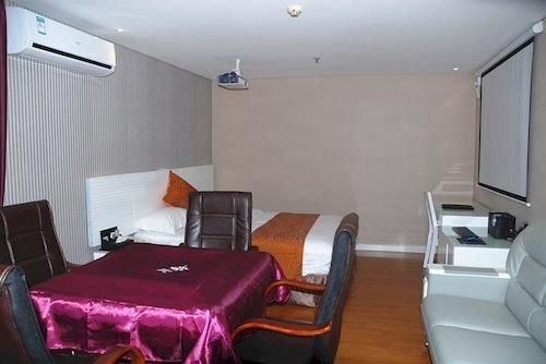 Шэньчжэнь: Yulongting Cinema Hotel