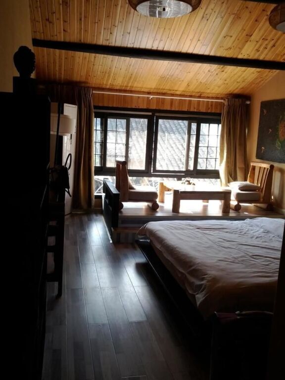 Цзясинь: Xitang Ruozhiyoulan Putike Inn