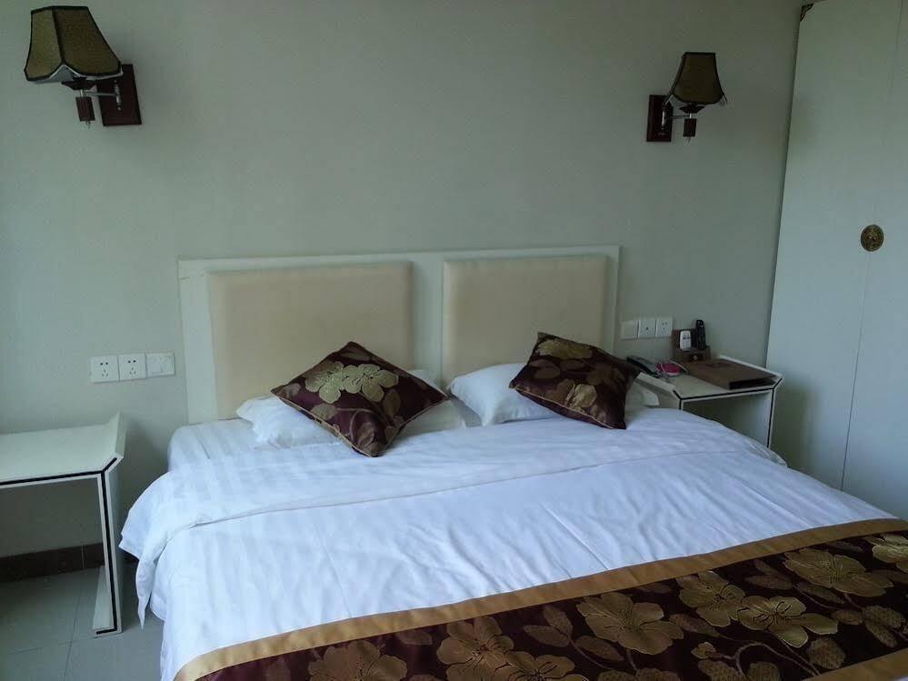 Санья: Sanya Dadong Sea Yelinyuan Holiday Apartment