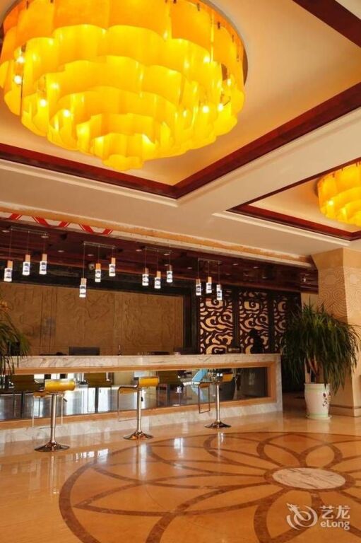 Лиаоченг: Sunshine Holiday Hotel