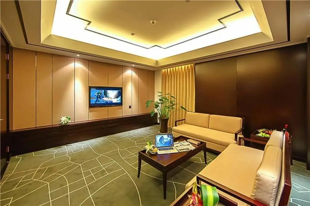 Чжэнчжоу: Zhengzhou St. Regis Xiyue International Hotel