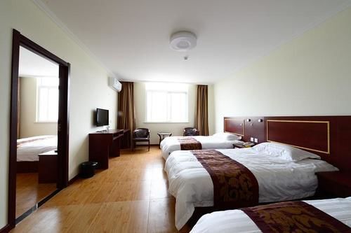 Циндао: Xinshijia Business Hotel