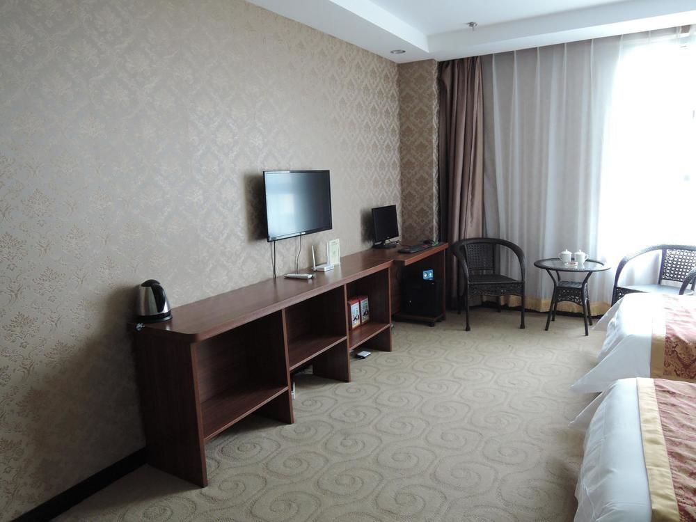 Тайюань: Taiyuan Weibao Business Hotel