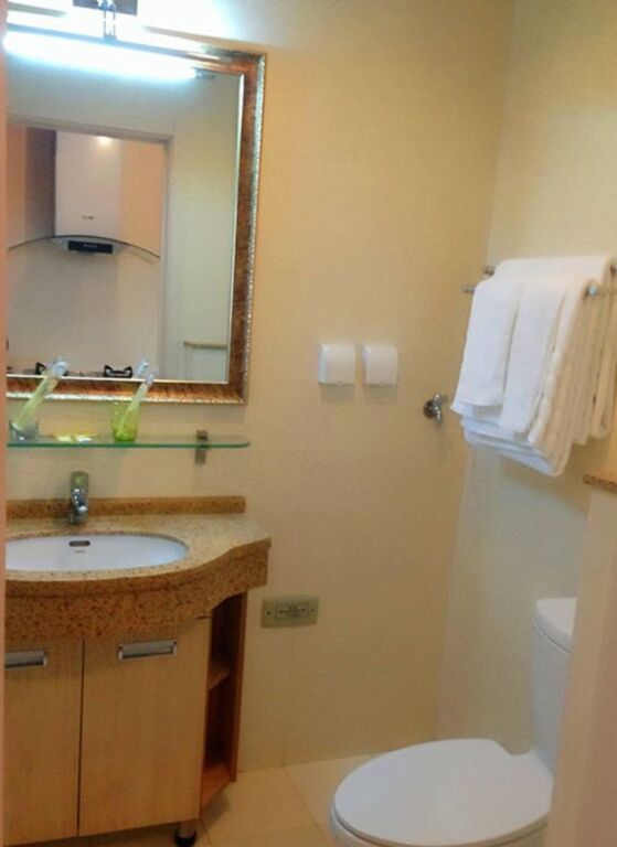 Далянь: 大连上方港景酒店