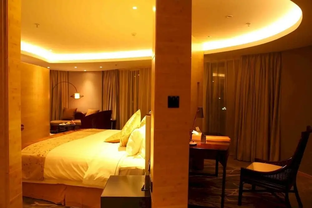 Tianmu Lake Grand Metropark Hot Spring Hotel - Liyang — фото 1