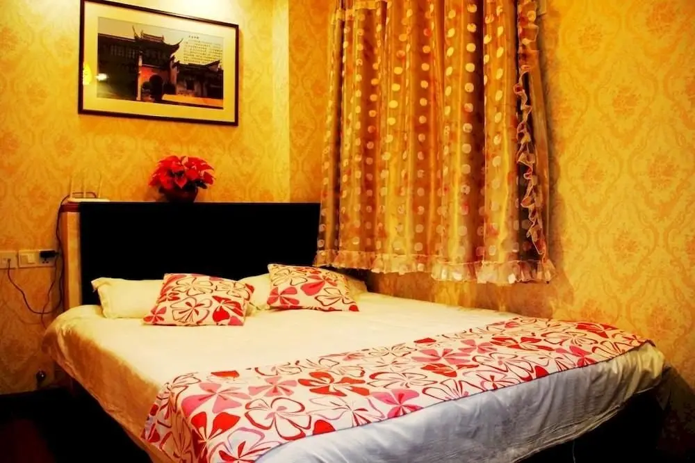 Цзясинь: One-in-hundred Theme Hotel- Wuzhen Town
