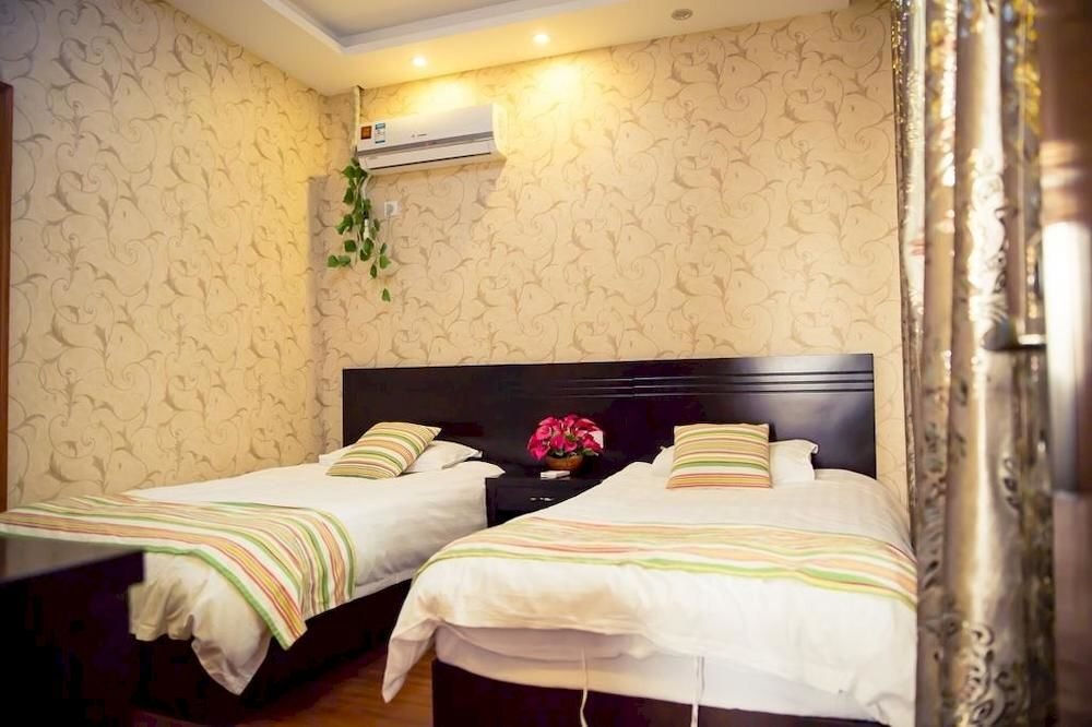 Цзясинь: One-in-hundred Theme Hotel- Wuzhen Town