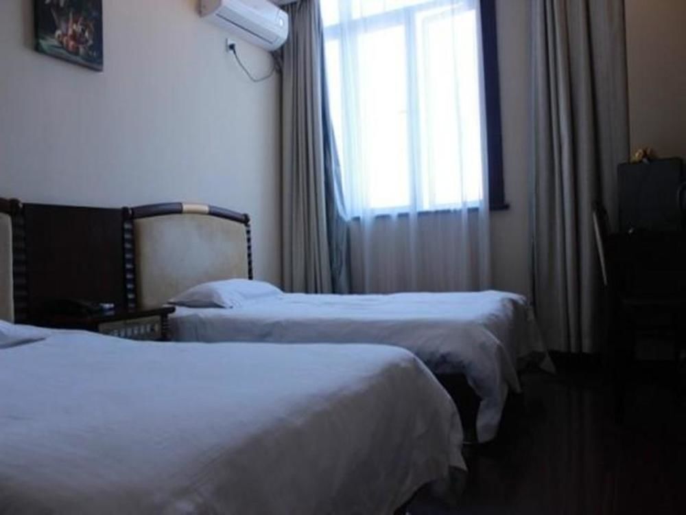 Шанхай: Green Tree Hotel