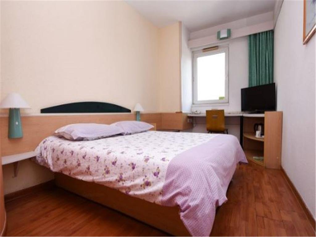 Циндао: Motel 168 Qingdao Changjiang Middle Road