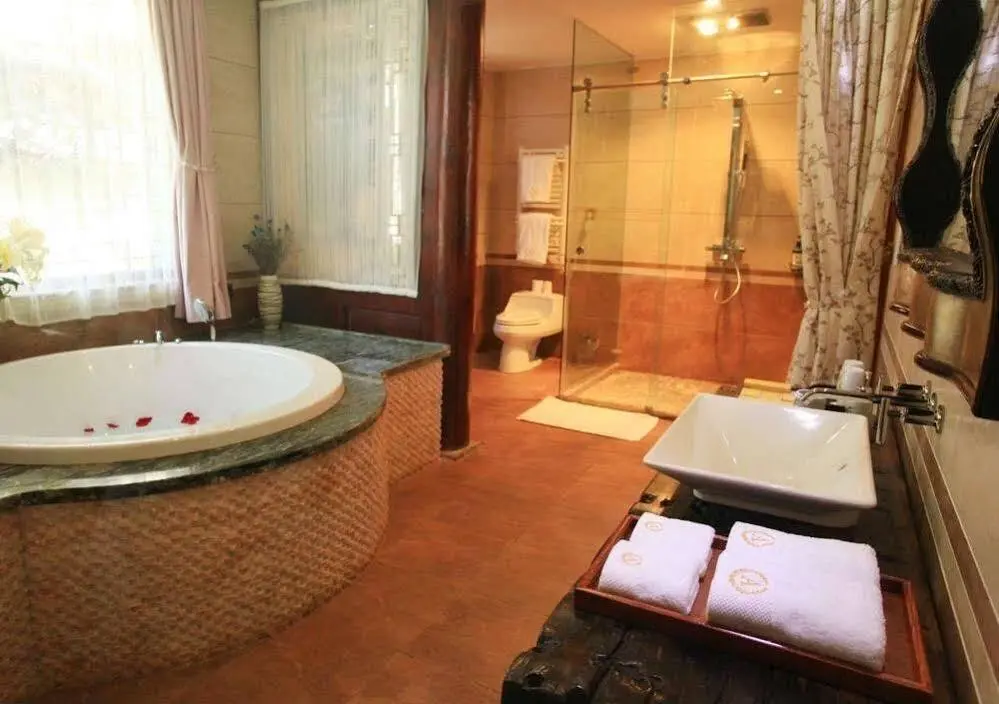 Лицзян: Lijiang Zhongyuehui Hotel