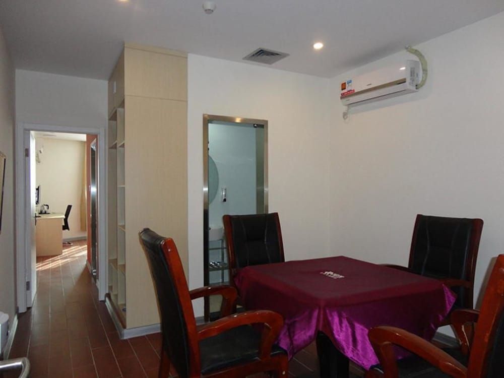 Шанхай: Hanting Hotel Shanghai Huajing Branch