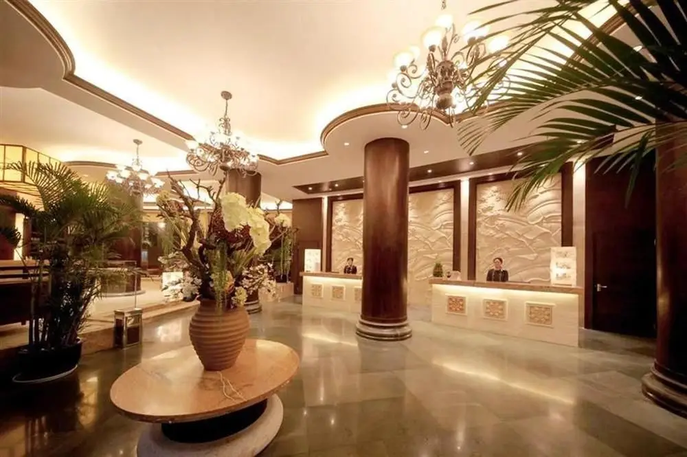 Шанхай: Xingdao Holiday Hotel