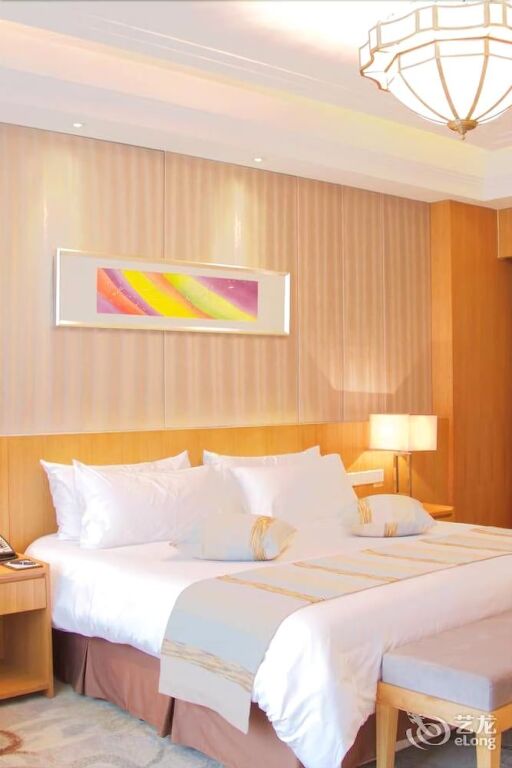 Шанхай: Crown International Exhibition Hotel Kunshan