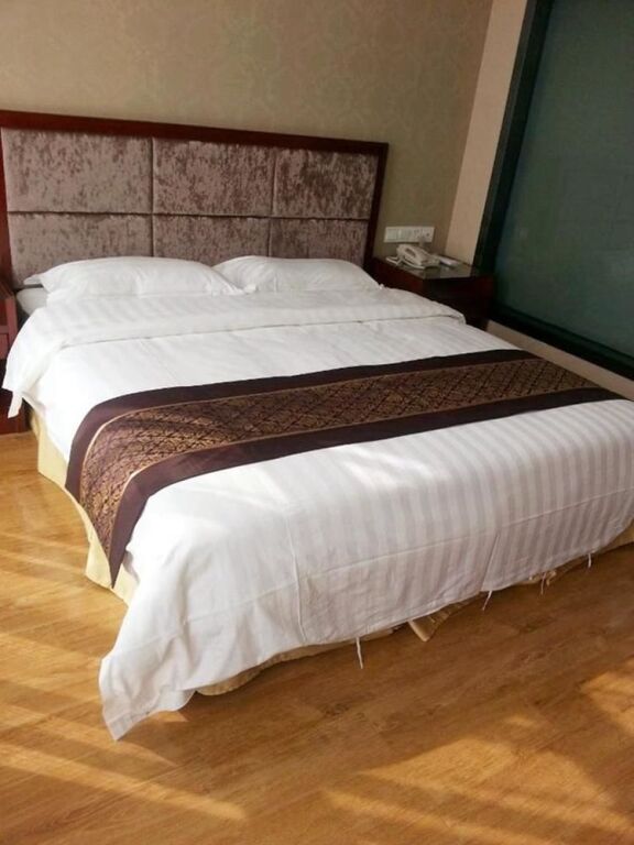 Циндао: Qingdao Likelai Garden Hotel (Chengyang Zhengyang Middle Road Metro Station)