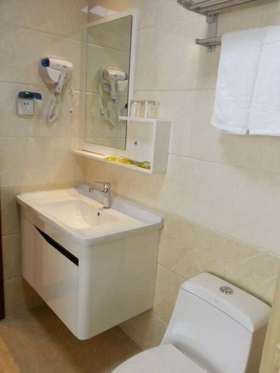 Циндао: Qingdao Likelai Garden Hotel (Chengyang Zhengyang Middle Road Metro Station)