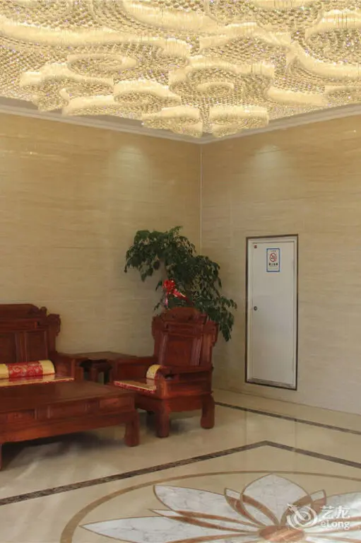 Циндао: Qingdao Likelai Garden Hotel (Chengyang Zhengyang Middle Road Metro Station)