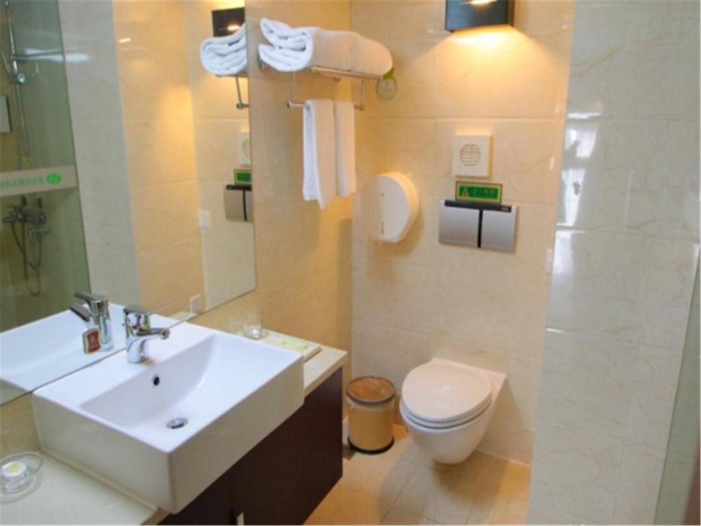 Шанхай: Vienna Hotel Shanghai Hongqiao Airport Jiuting