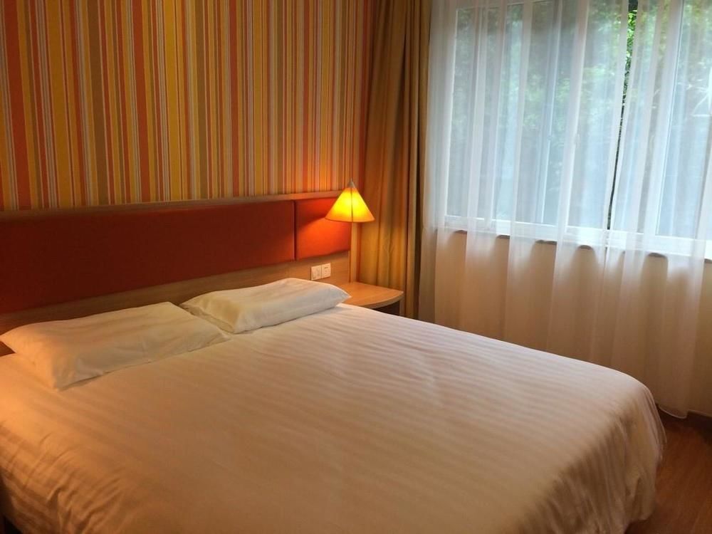 Чэнду: Home Inn Chengdu New City Square Tongjinqiao