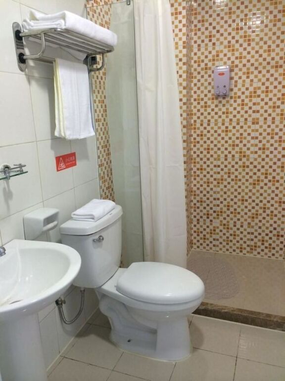 Чэнду: Home Inn Chengdu New City Square Tongjinqiao