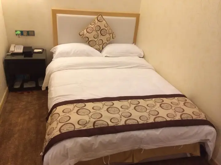 Ухань: Dollar Hotel- Wuhan