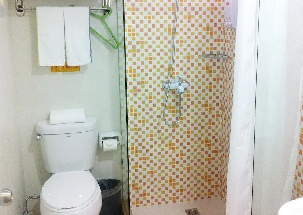Шанхай: Home Inn